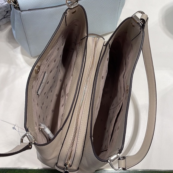 Kate Spade Leila Medium Triple Compartment Shoulder Bag
Light Sand - Picture 16 of 16